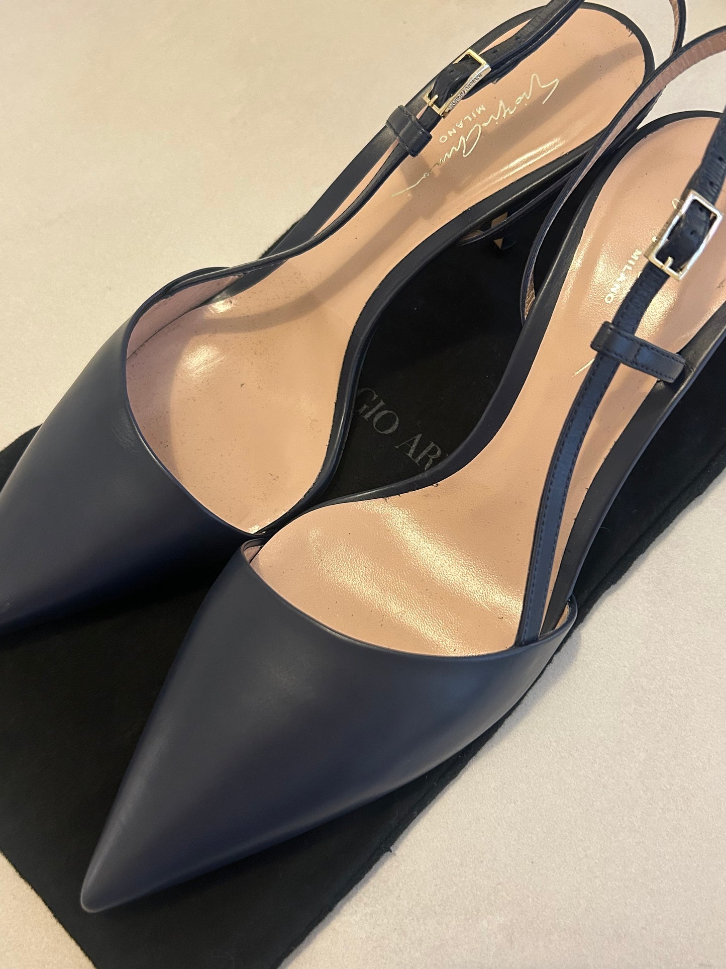 Leather slingback