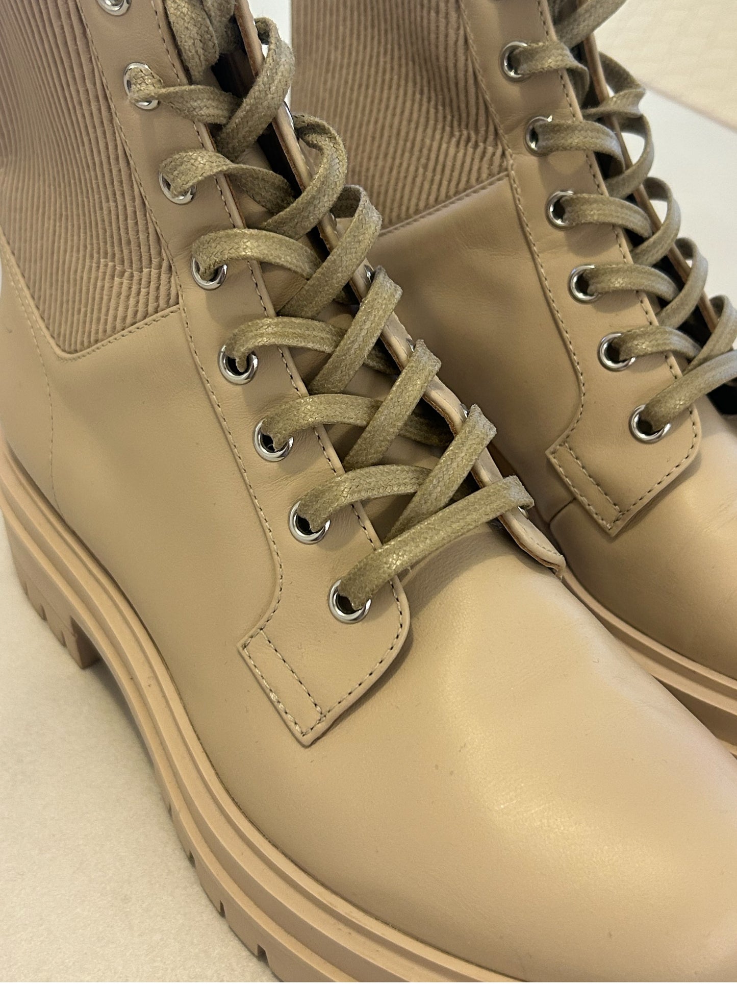 Martis boots