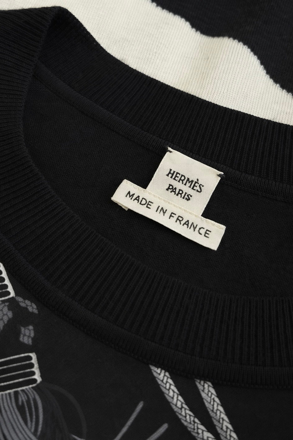 Black and White Twillaine
