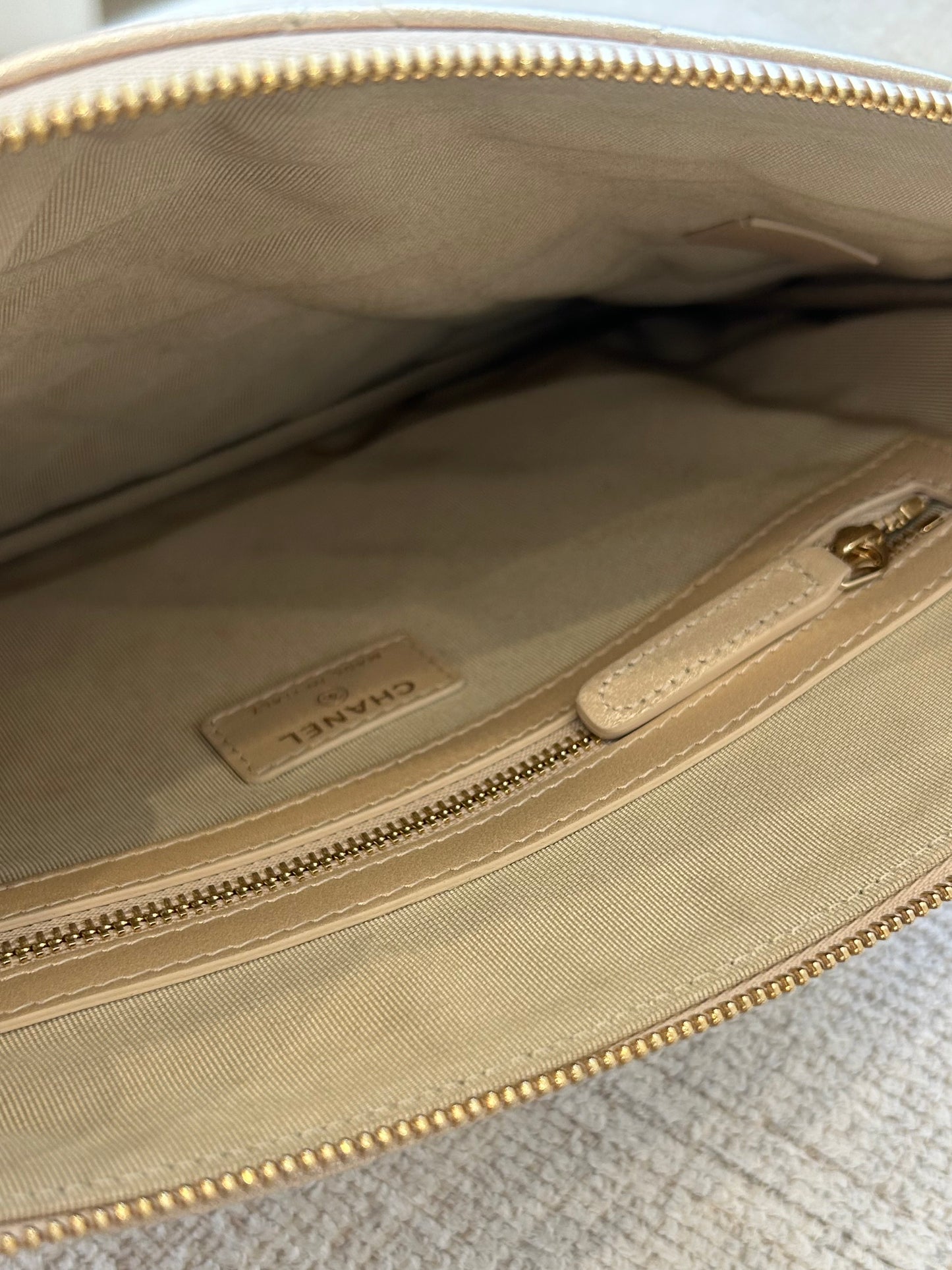 Gold clutch