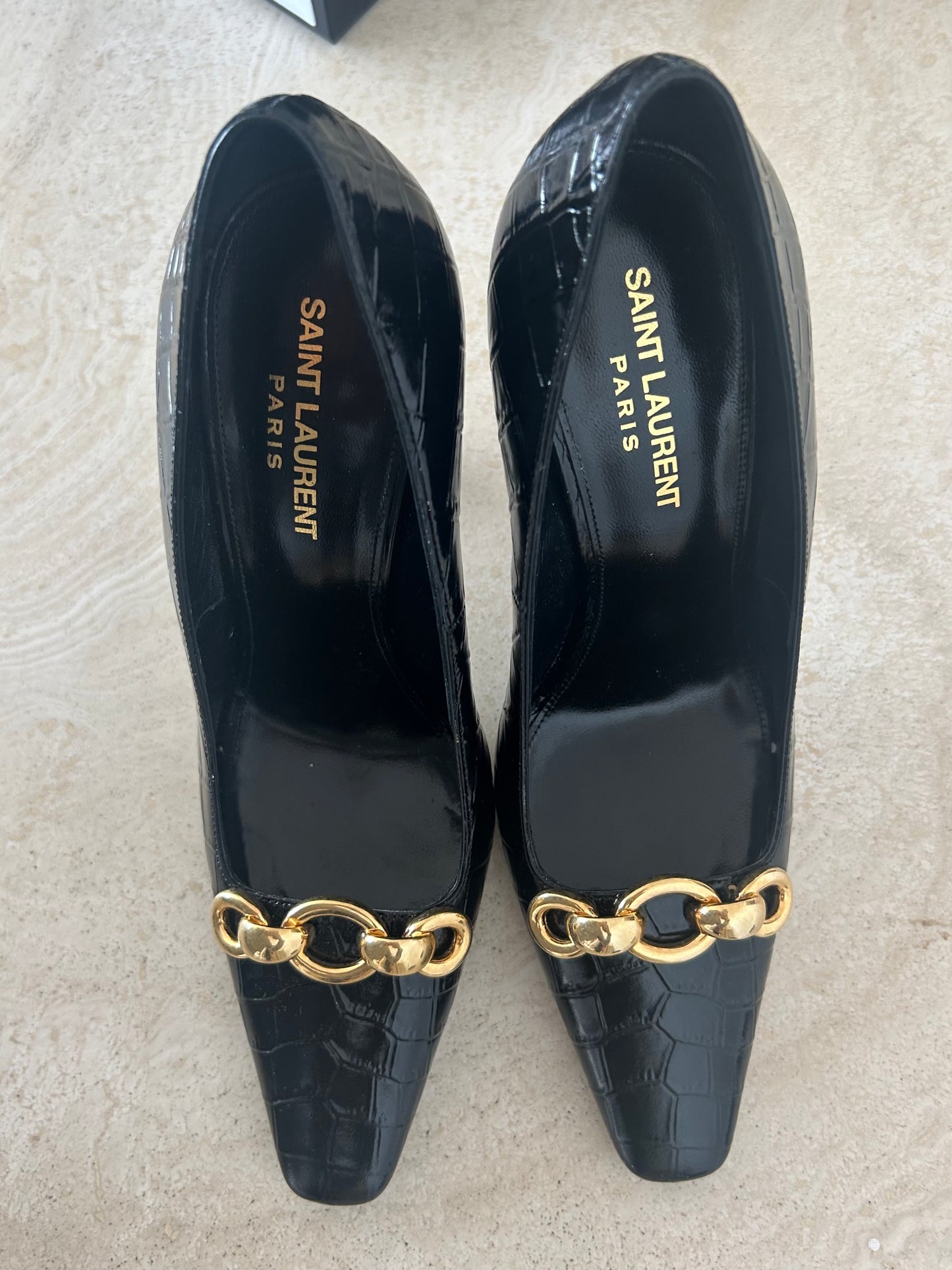 Silviana pumps