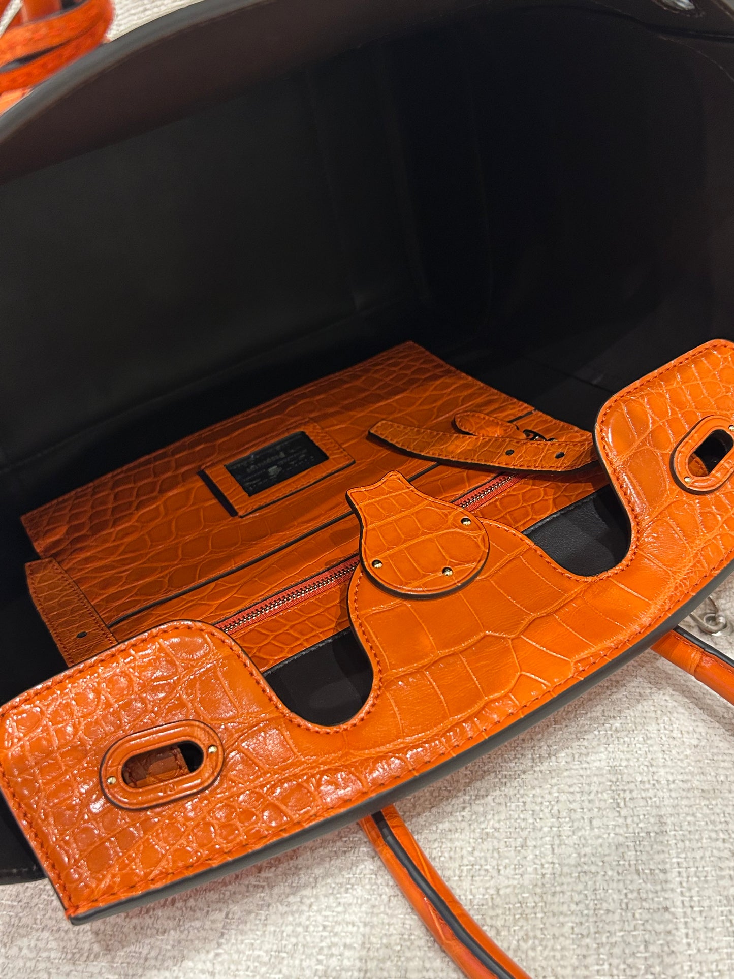 Ricky 33 orange alligator