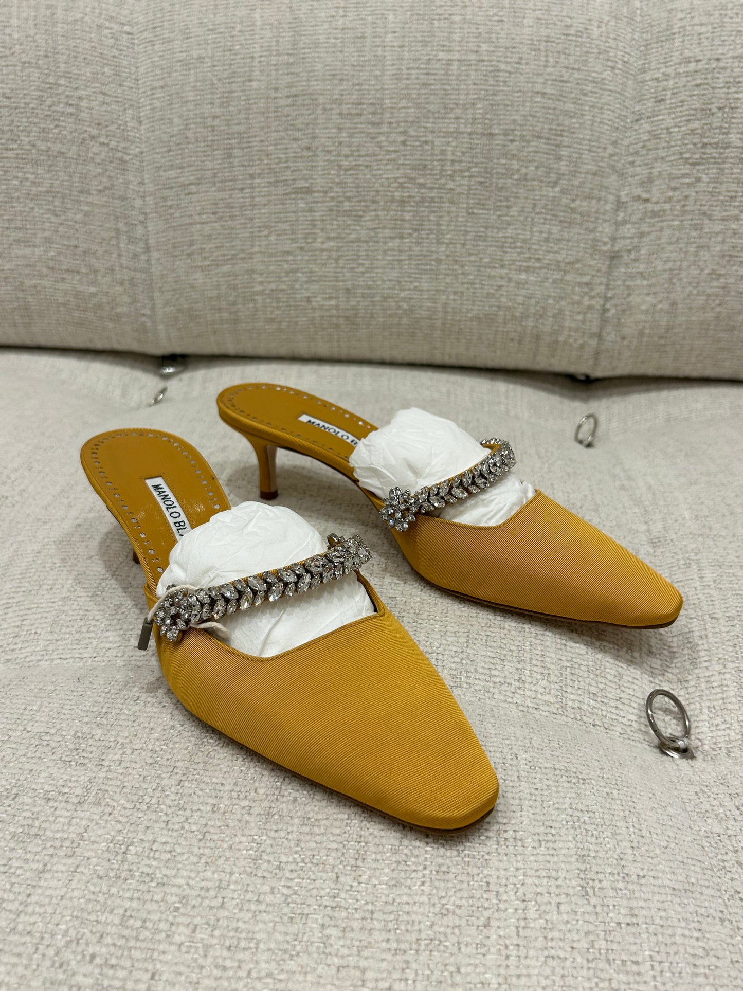 Kanembamu yellow mules