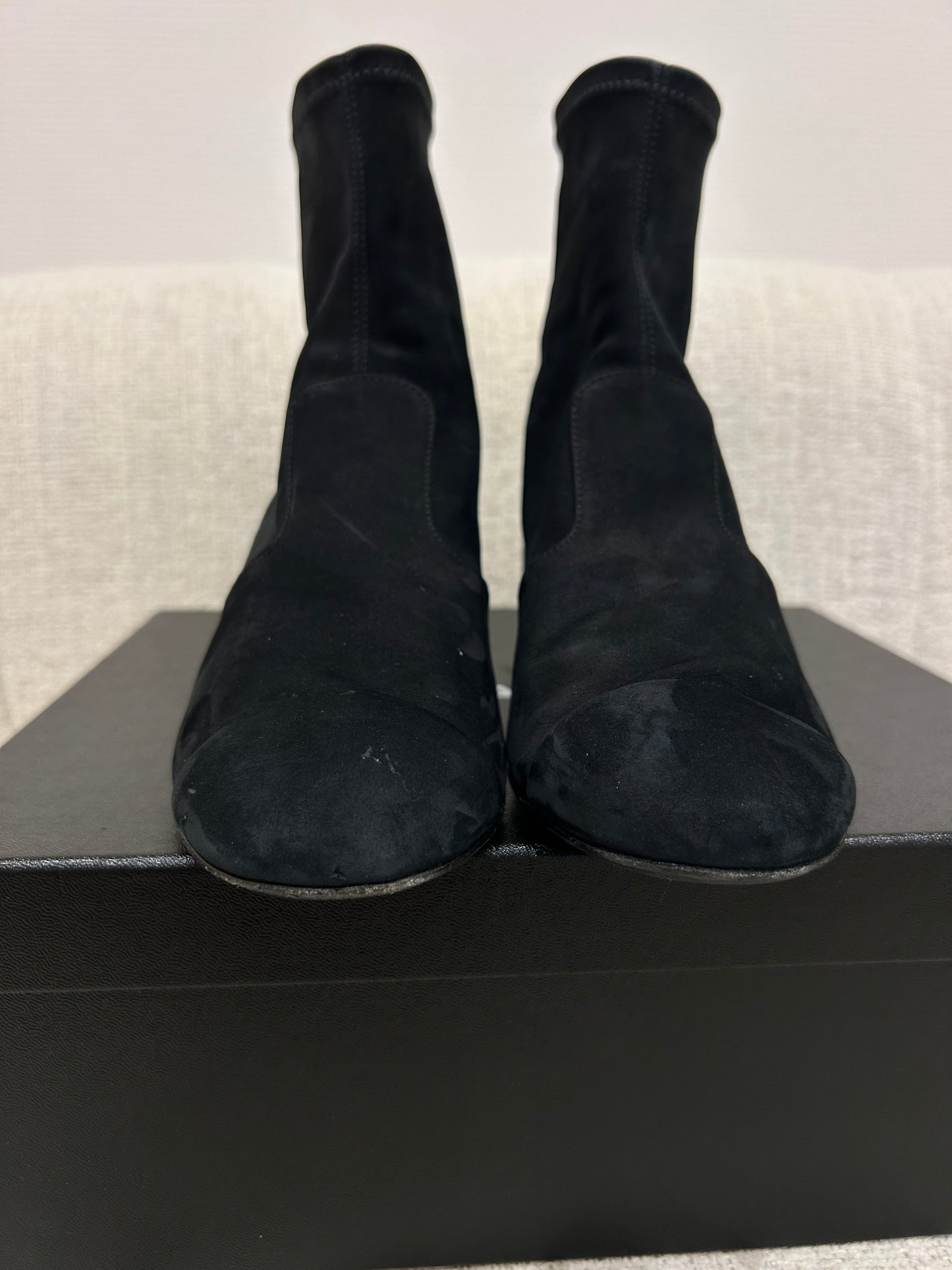 Suede boots