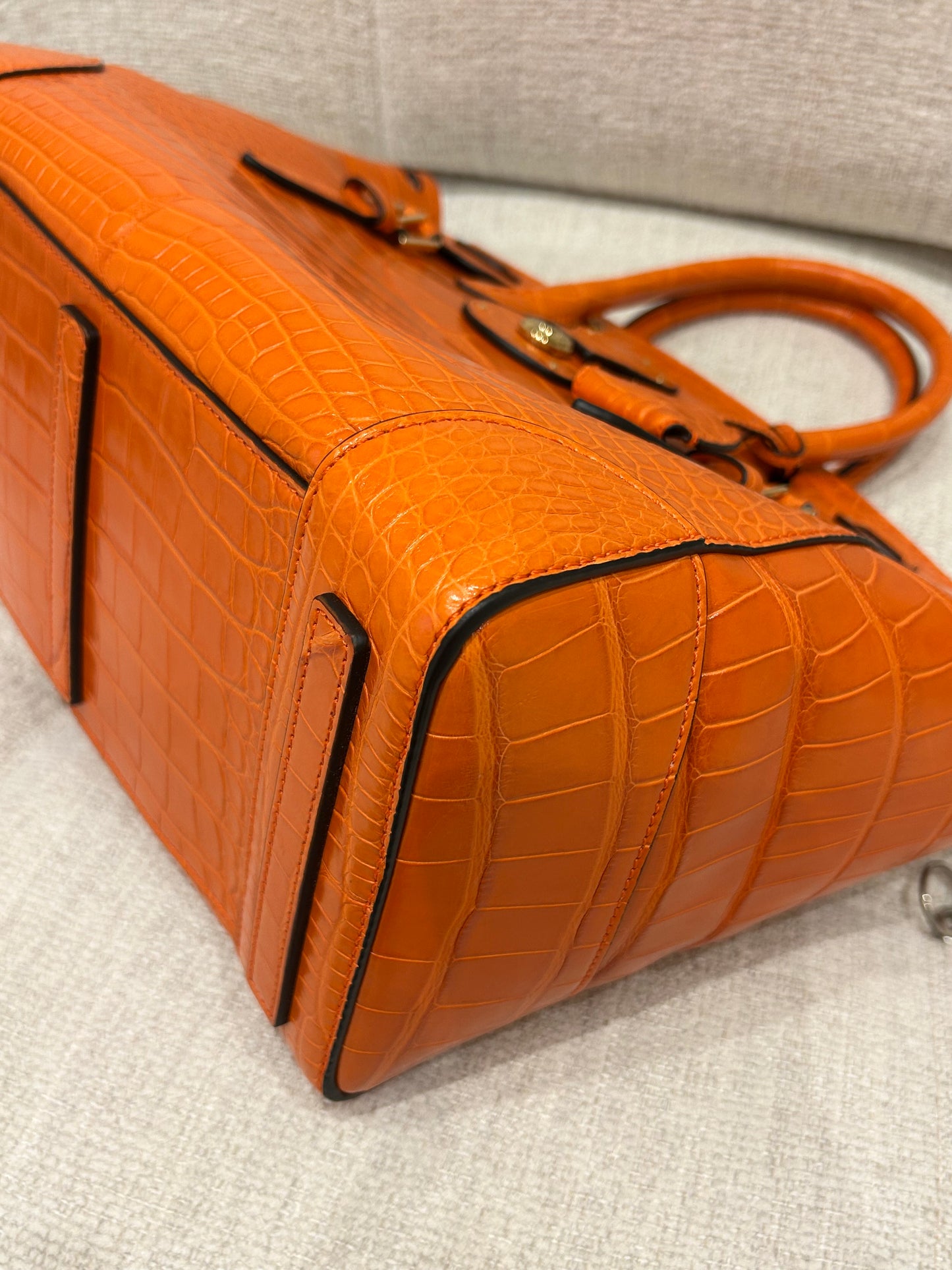 Ricky 33 orange alligator