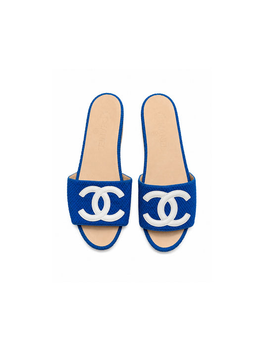 Blue clog logo