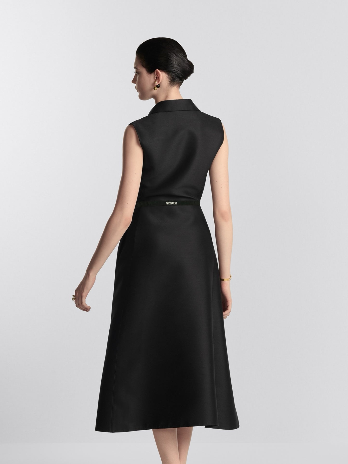 Miss belted dress