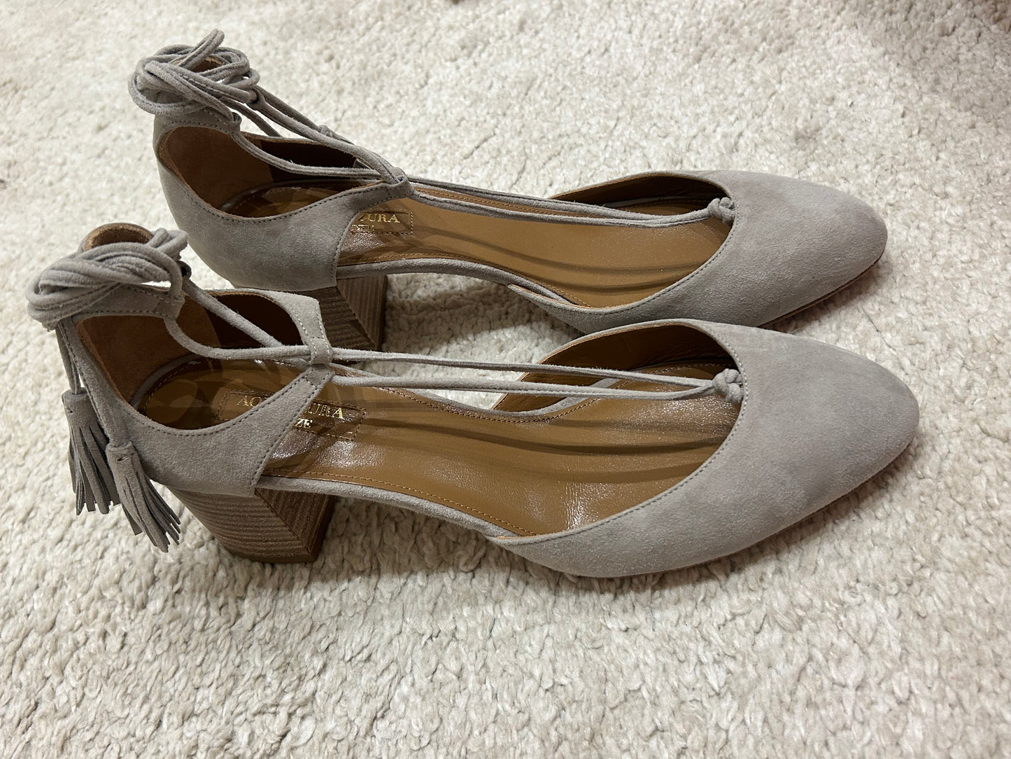 Lace-up shoes