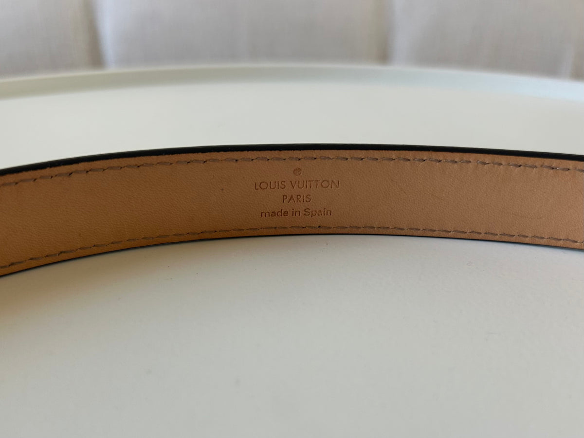 Black logo belt