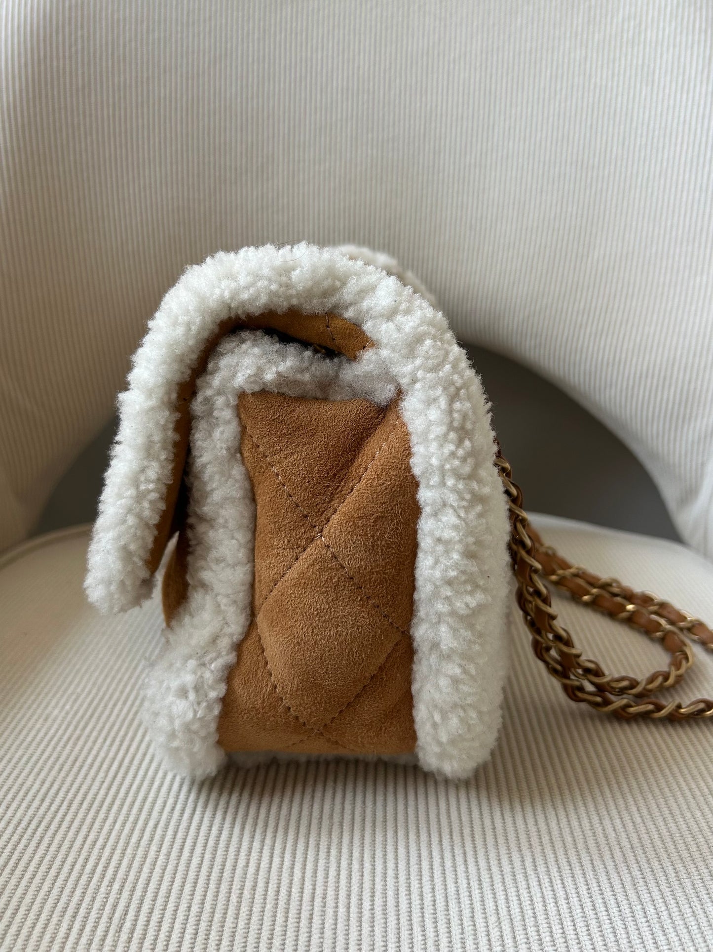 Shearling quilted bag