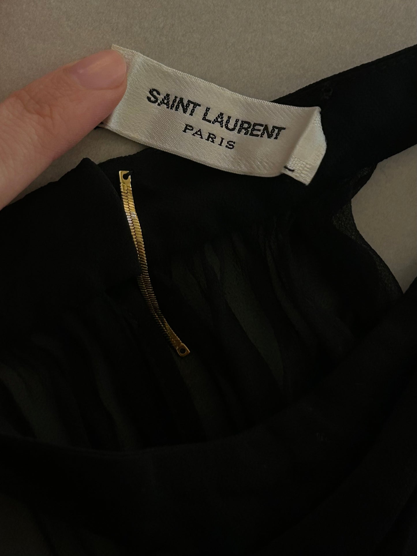 Iconic lavallière top