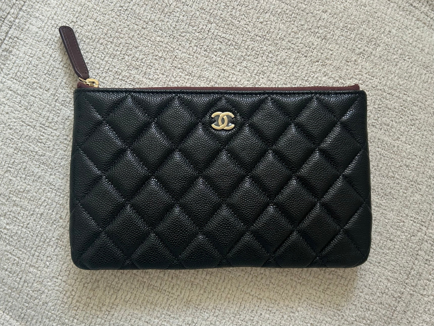 Classique zipped pouch