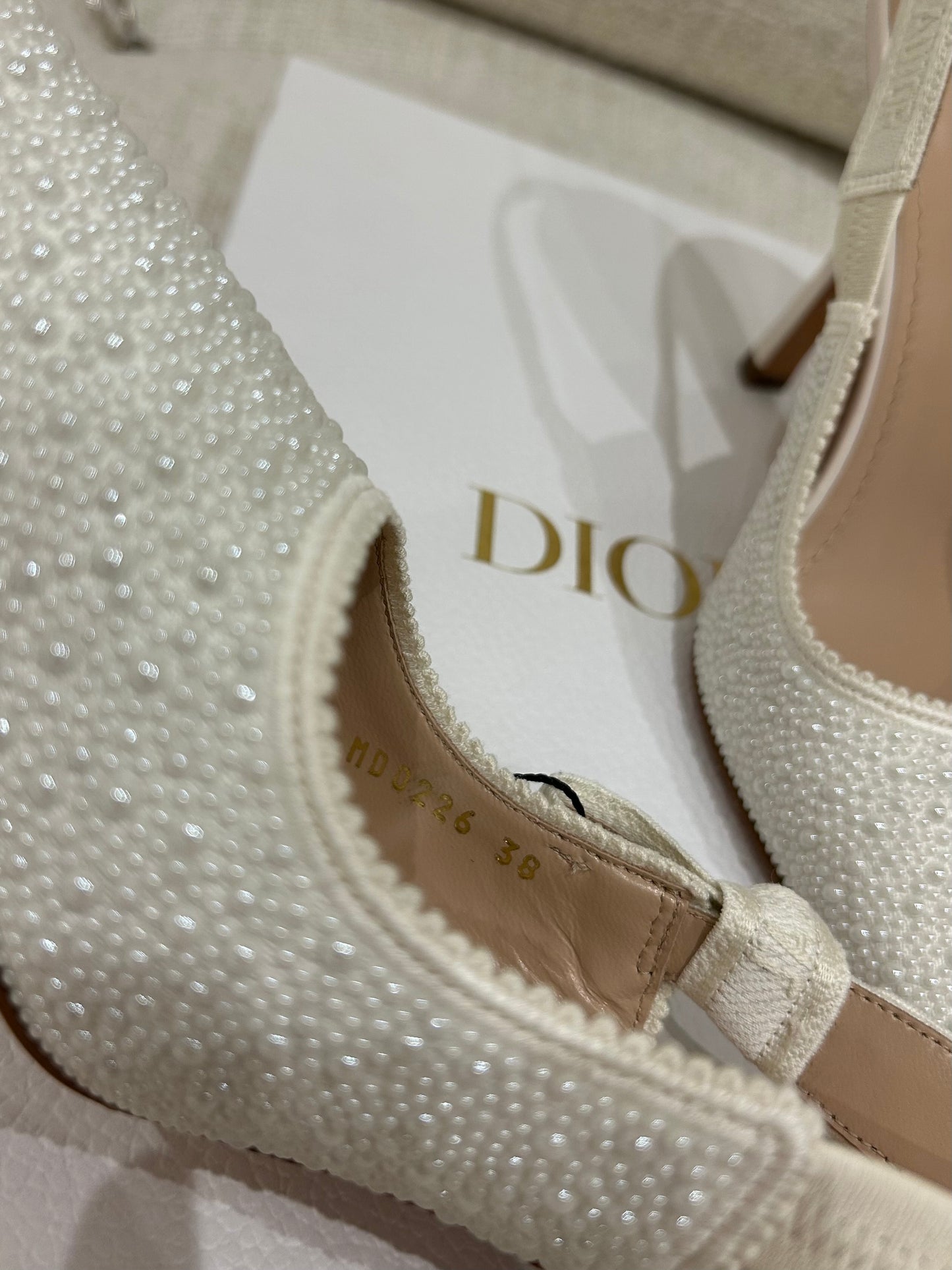 Pearls embellished J’adior slingback