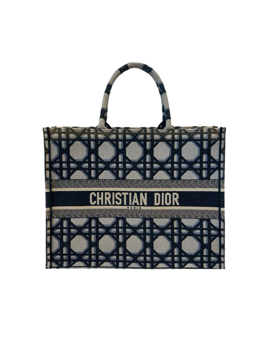 Cannage tie-dye book tote