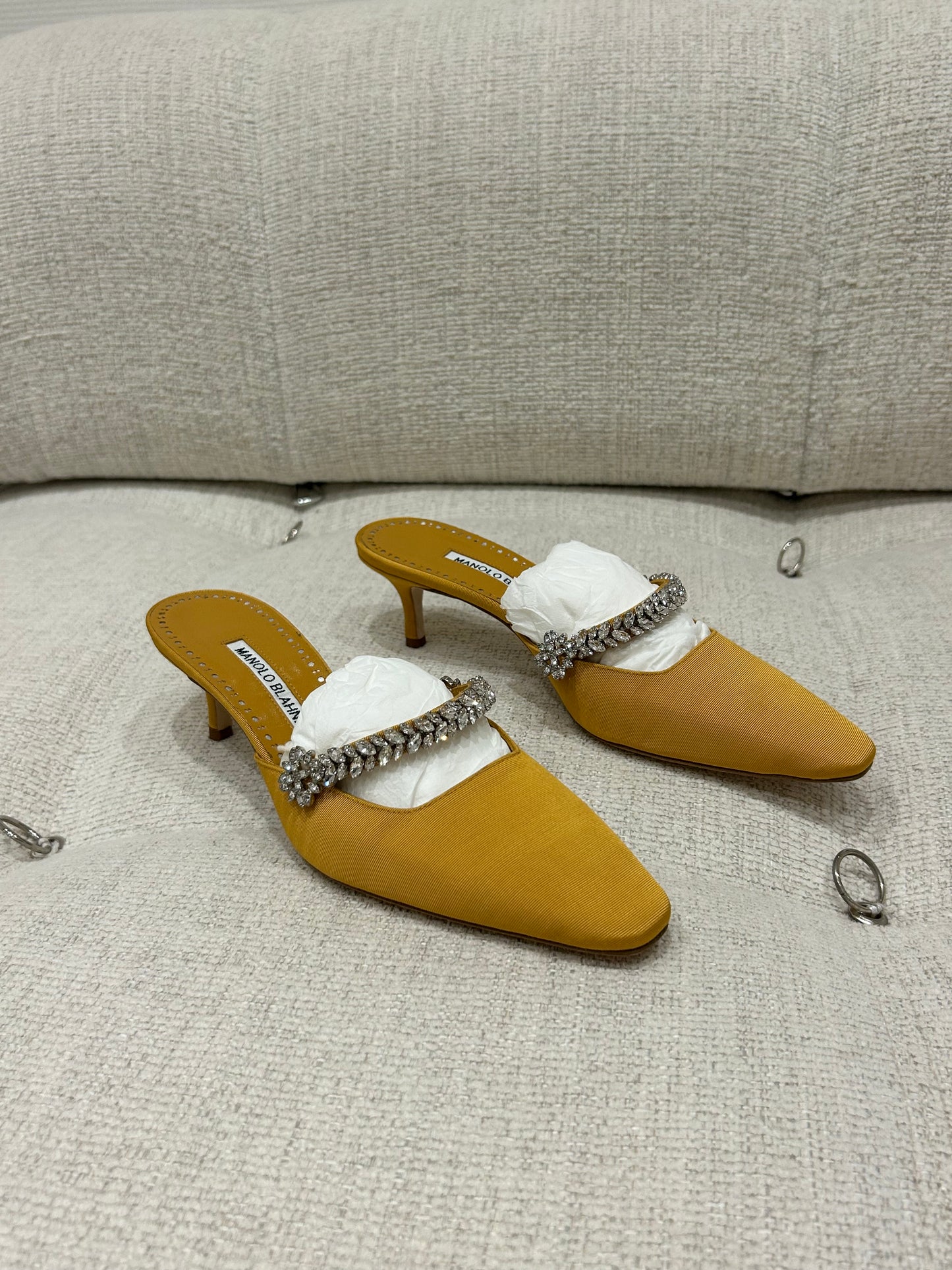 Kanembamu yellow mules