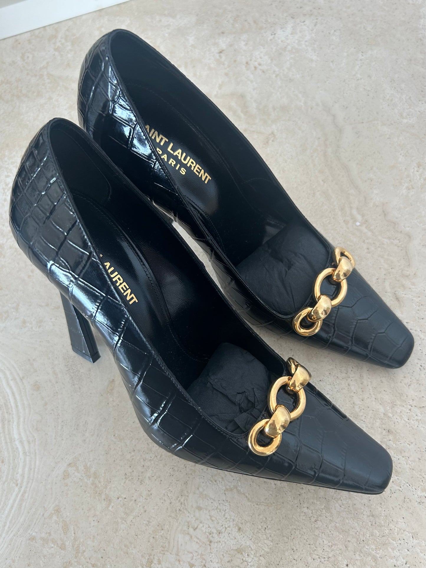 Silviana pumps