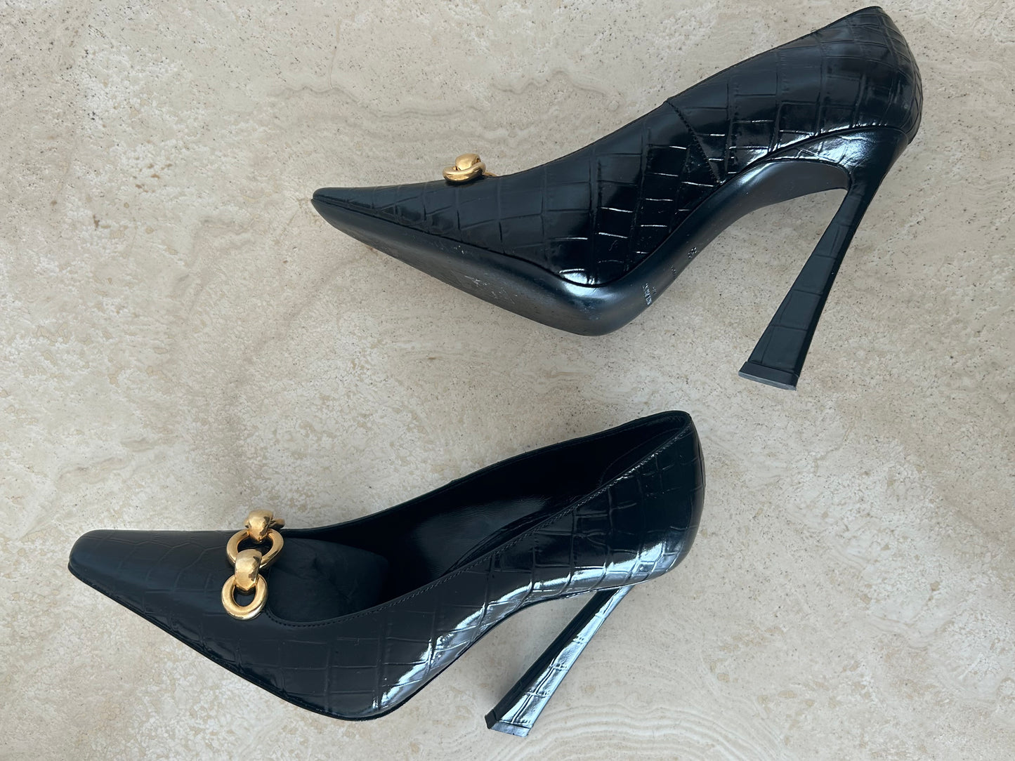 Silviana pumps