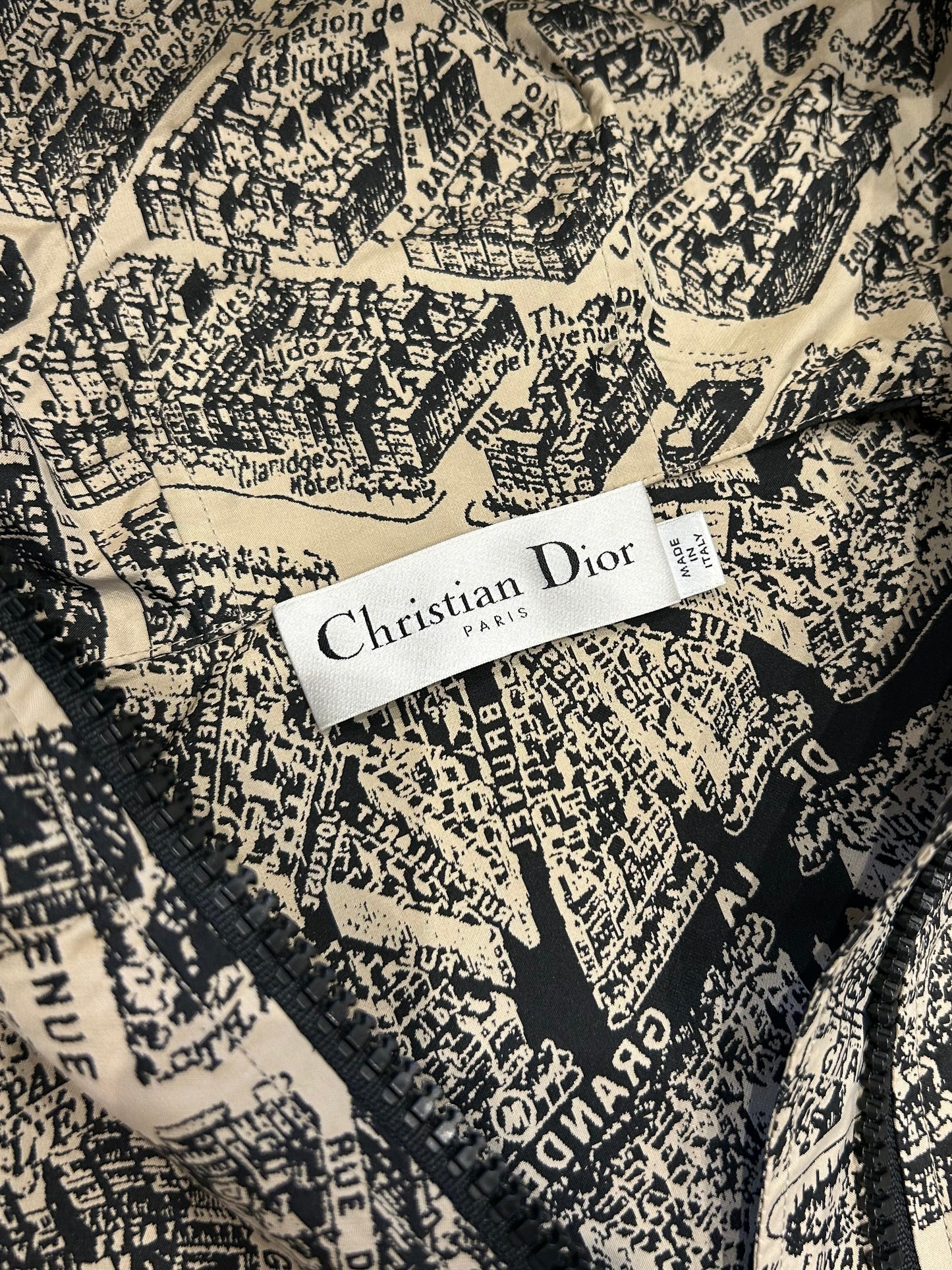 Set Paris map
