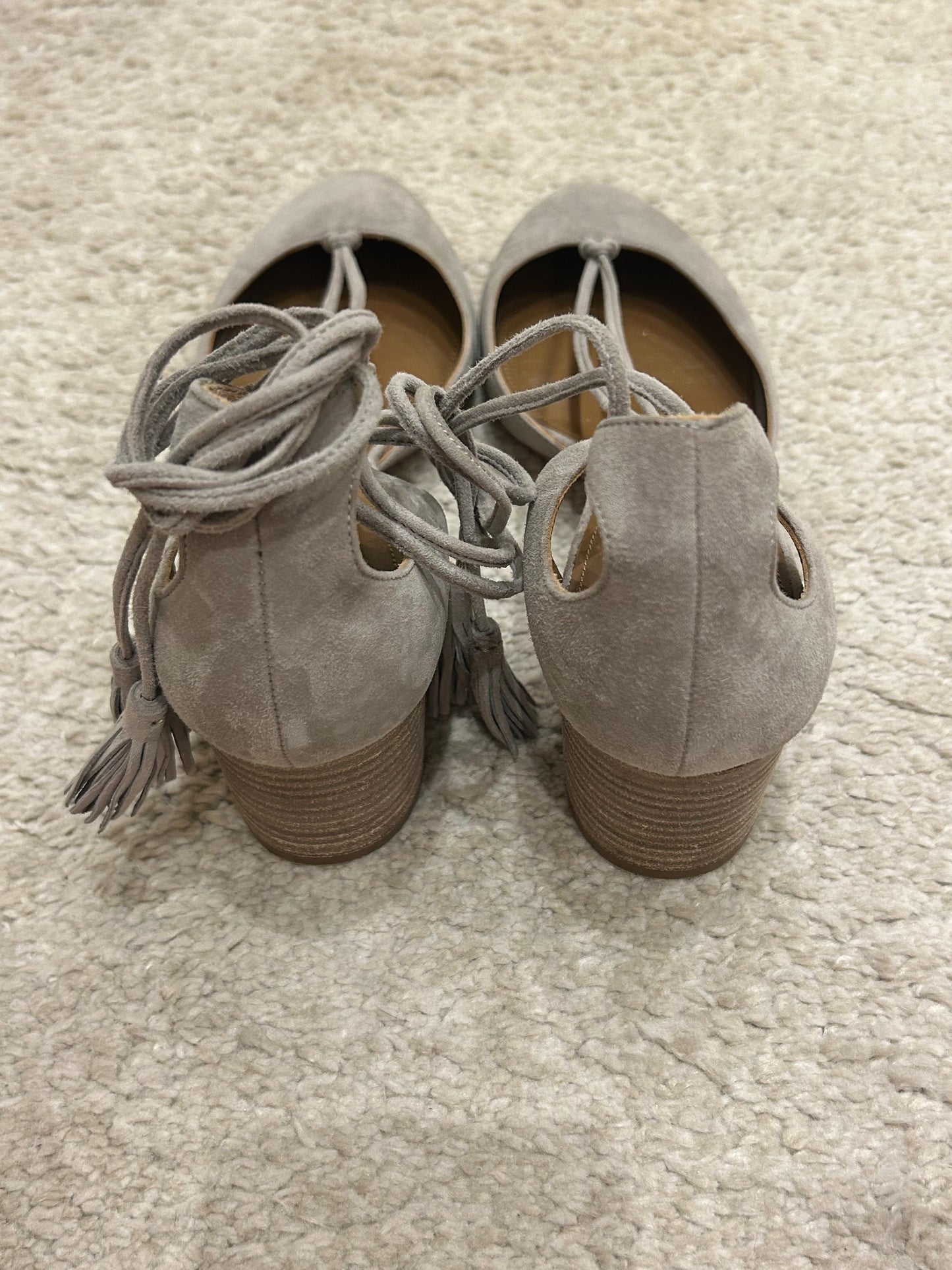 Lace-up shoes