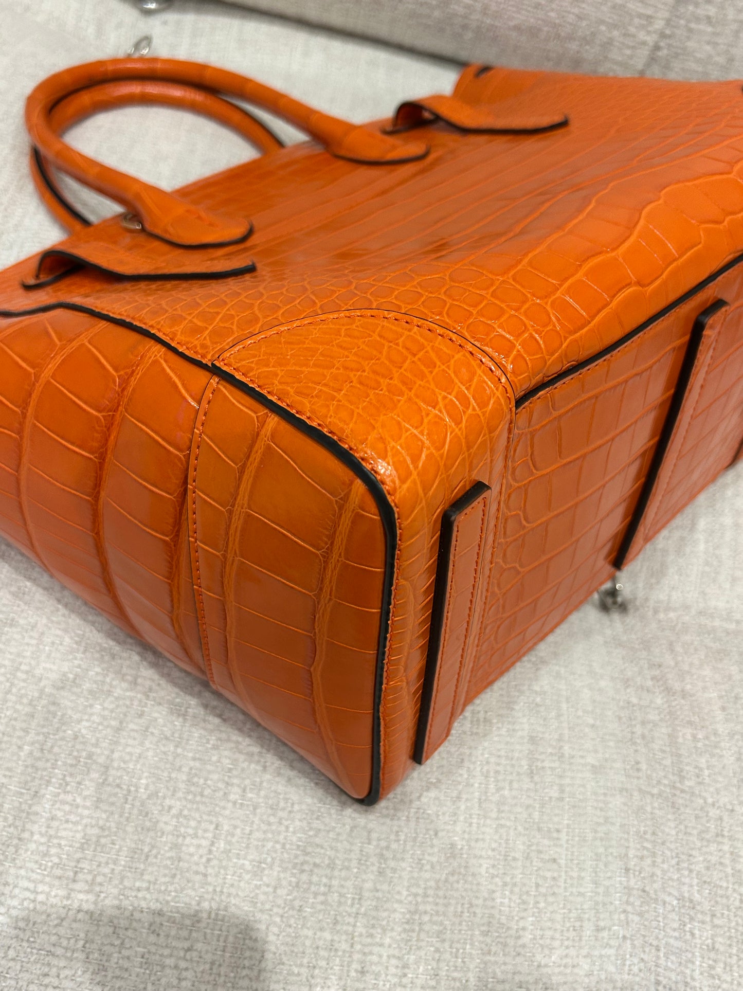 Ricky 33 orange alligator