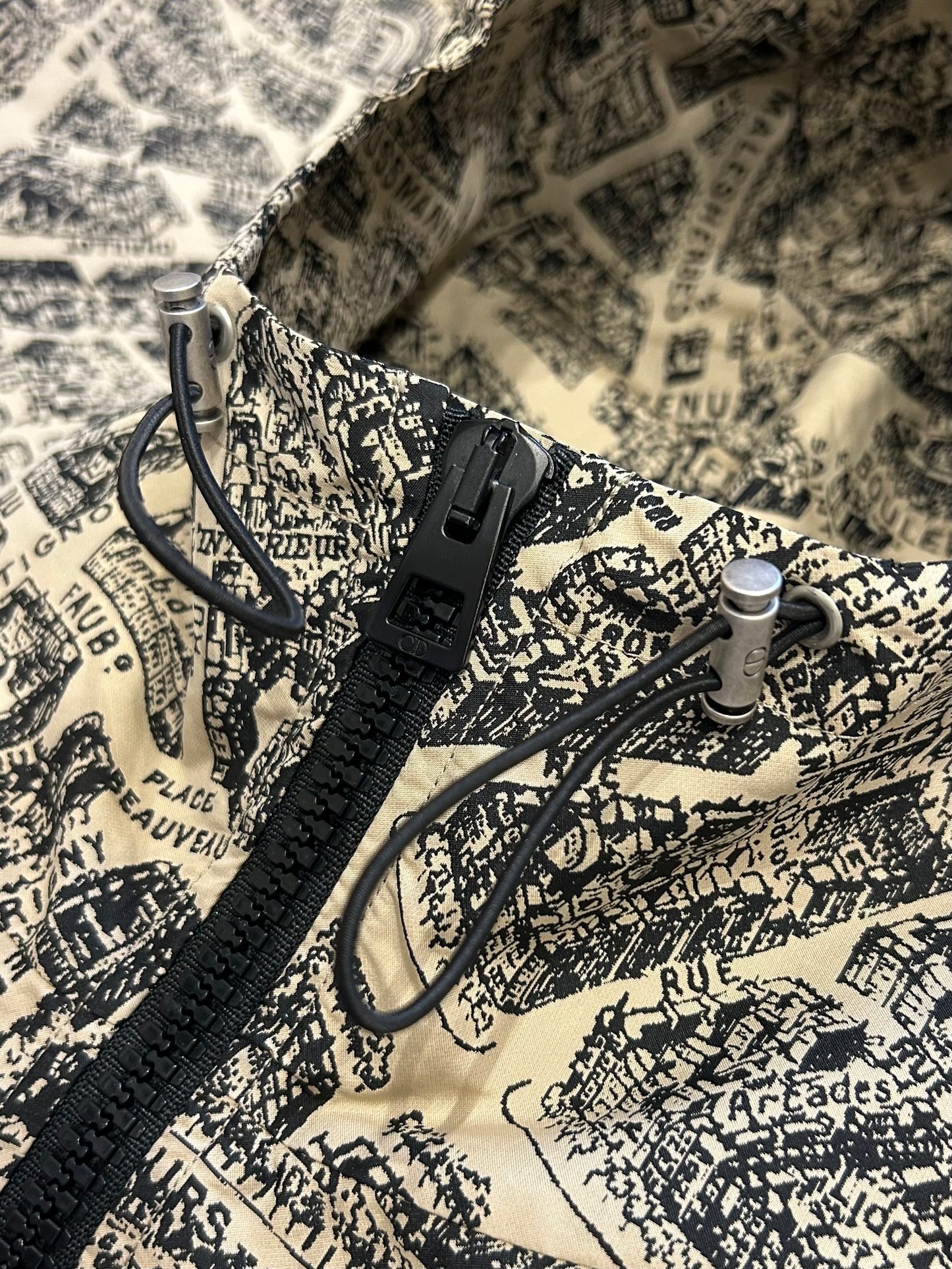 Set Paris map