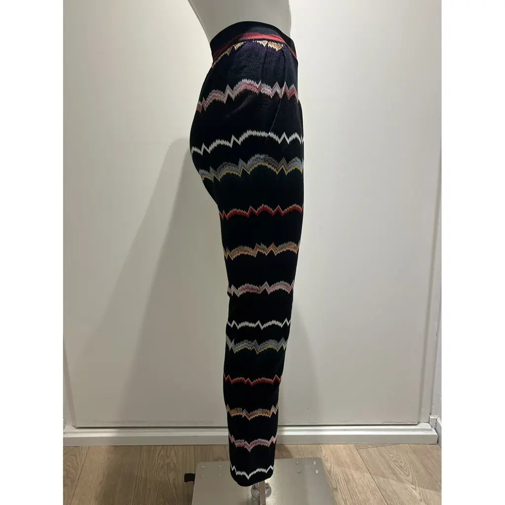 Black zigzag pants